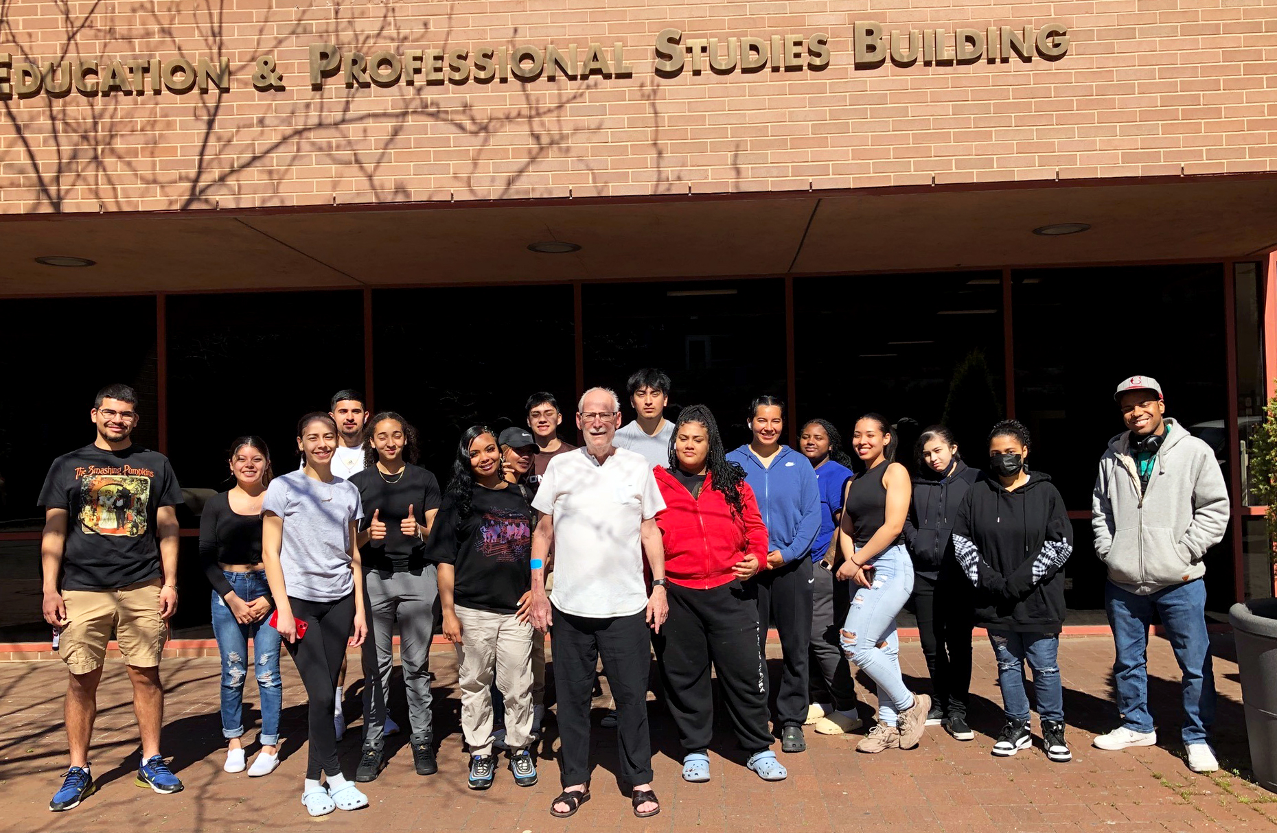 Lewis Seagull with an English class in Spring 2023