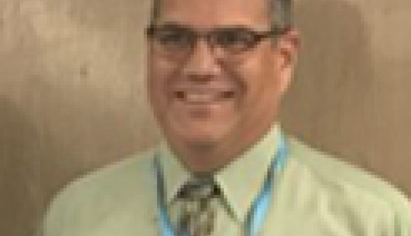 Lake Riviera Middle School teacher Gary Paxton ’10 has been named the recipient of the 2017 Excellence in Education Award