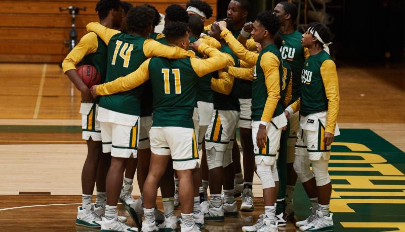 2021.02-26 MBasketball Team Huddle