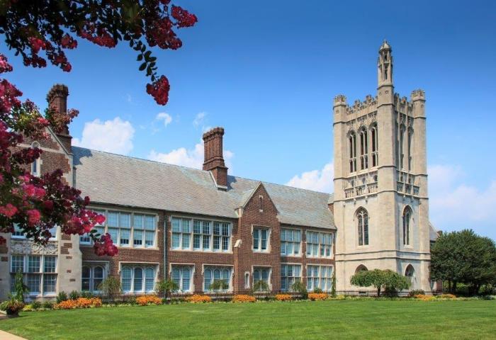 This is an exterior photo of Hepburn Hall, a signature building on the Jersey City campus of New Jersey City University.