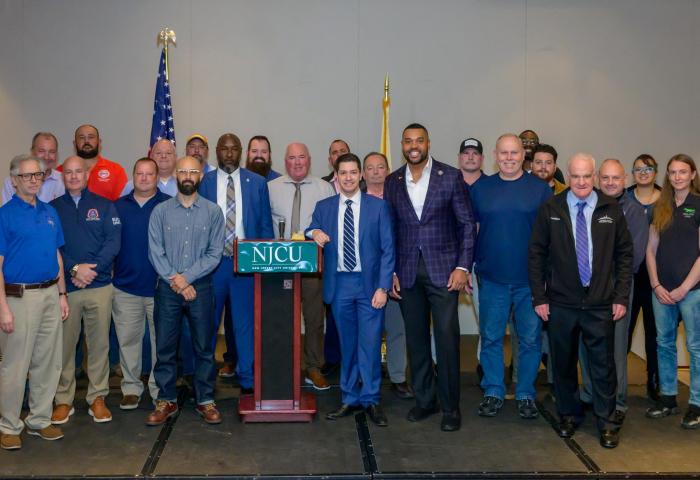 Group Photo at the Trades Job Fair-4634