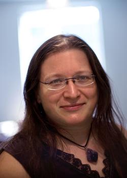 Maria Plochocki headshot