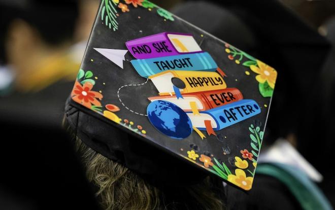 DECORATED GRADUATE CAP