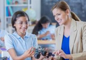 Teaching a young student physics