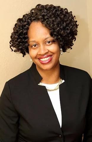 Angela V McKnight Headshot