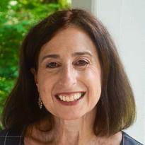 Gail Fernandez Headshot (400x400)