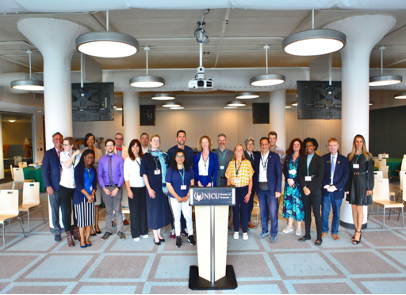 FES GROUP POSE W PODIUM