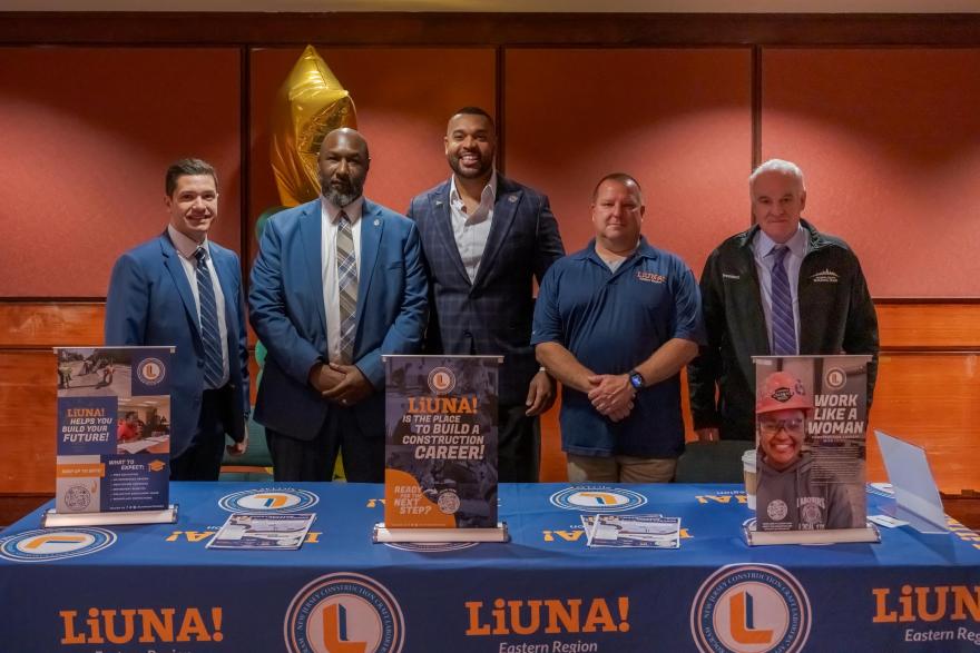 President Acebo and uilding Trades President Patrick Kelleher with leaders at Trades Job Fair-4592