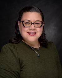 adriana mendez headshot