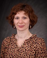 peri yuksel headshot