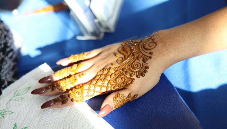 IEW.2021.Henna.Photo.3