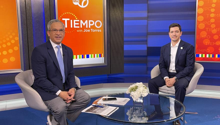 Andres Acebo Tiempo Appearance