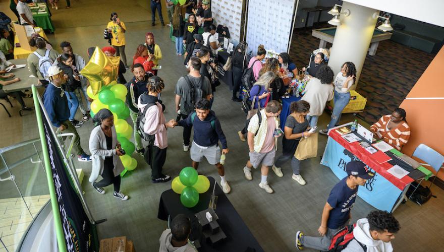 GREEN GOLD EVENT GSUB LOBBY
